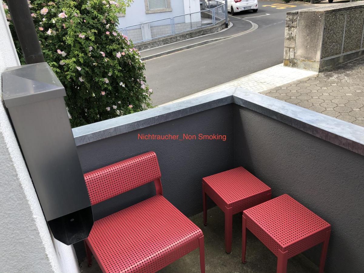 Altstadt Naehe 7 Min Fussweg Ueber Alte Maibruecke Zu Pension Mit Balkon & Garten, Ideal For Long Stay, Relocation Ochsenfurt Ngoại thất bức ảnh