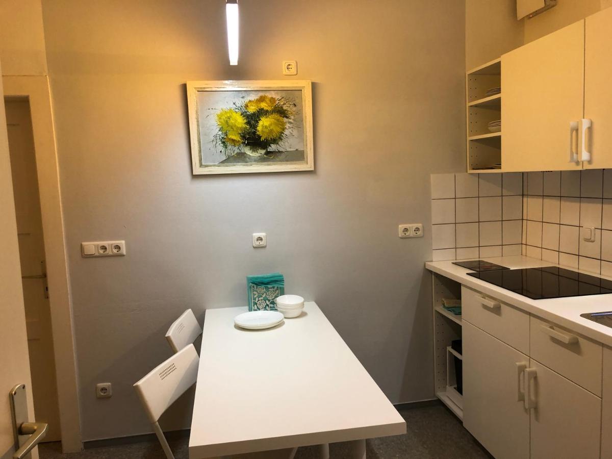 Altstadt Naehe 7 Min Fussweg Ueber Alte Maibruecke Zu Pension Mit Balkon & Garten, Ideal For Long Stay, Relocation Ochsenfurt Ngoại thất bức ảnh